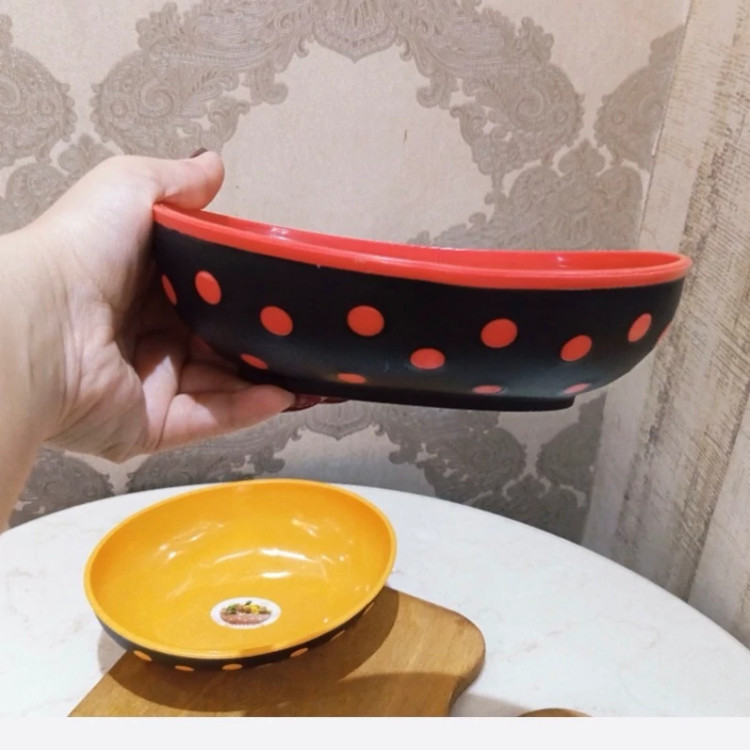 کاسه خالدار بیضی هایلوکس